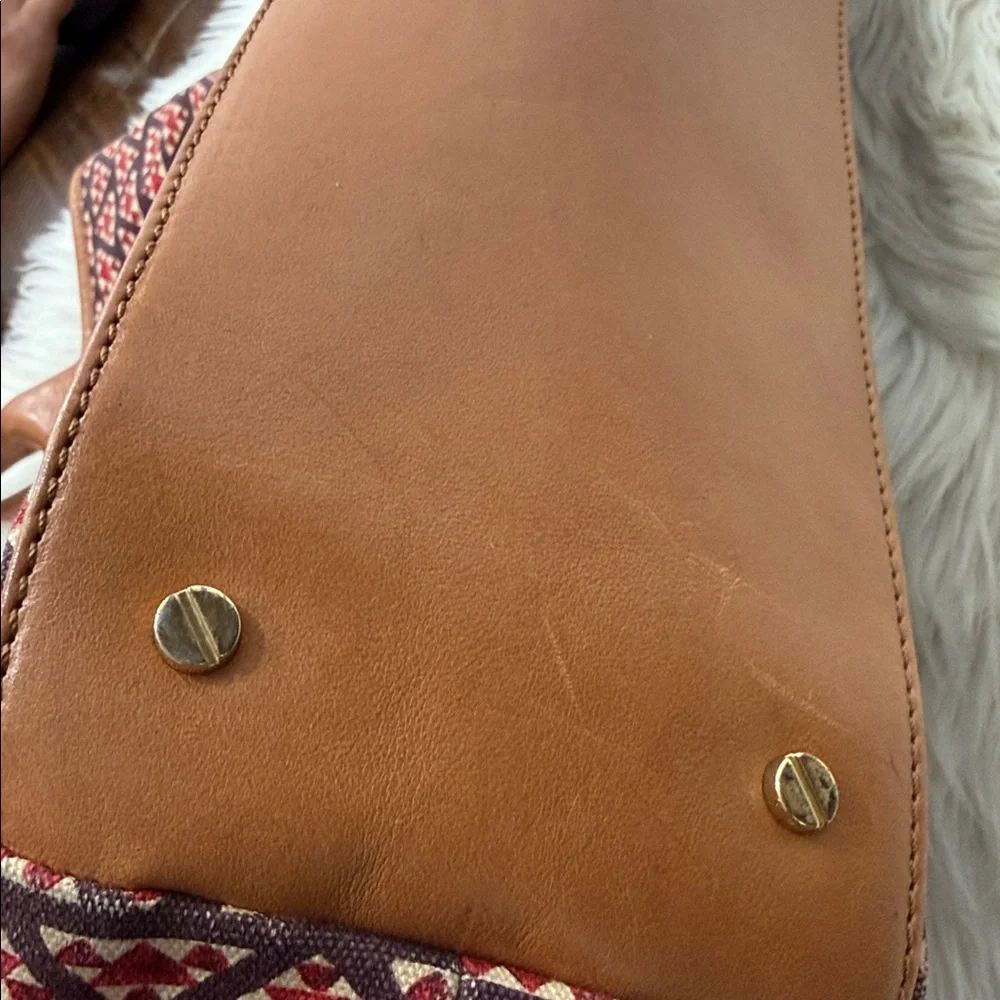 Rare TORY BURCH Jaden Tote Retails $498 - Picture 7 of 16